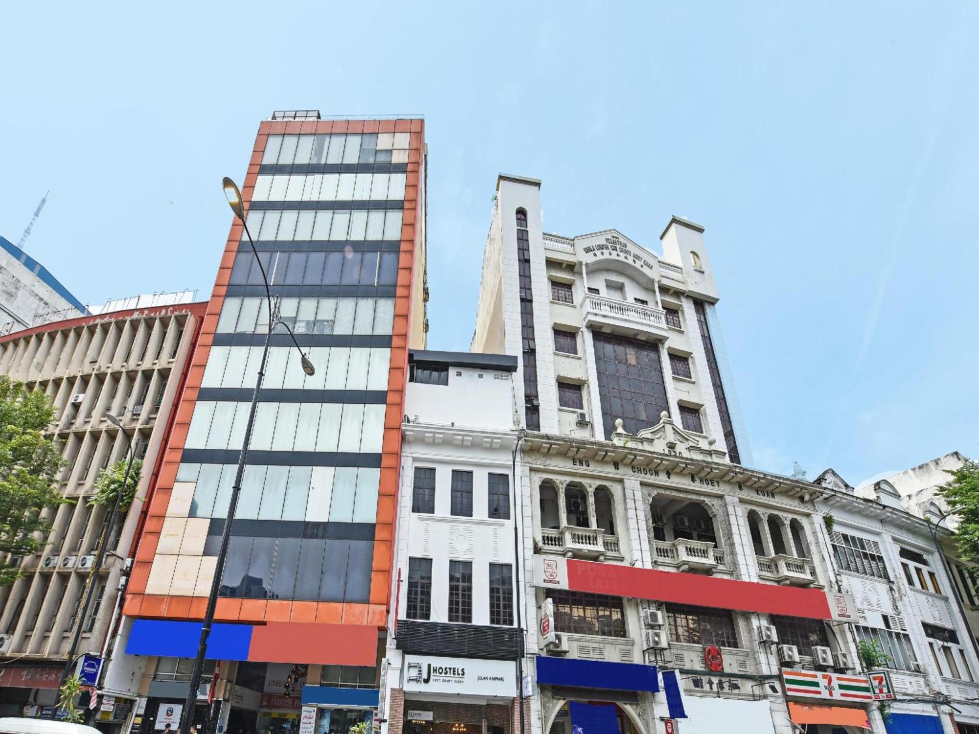 Super Oyo 90572 J Hotel Masjid India กัวลาลัมเปอร์ ภายนอก รูปภาพ