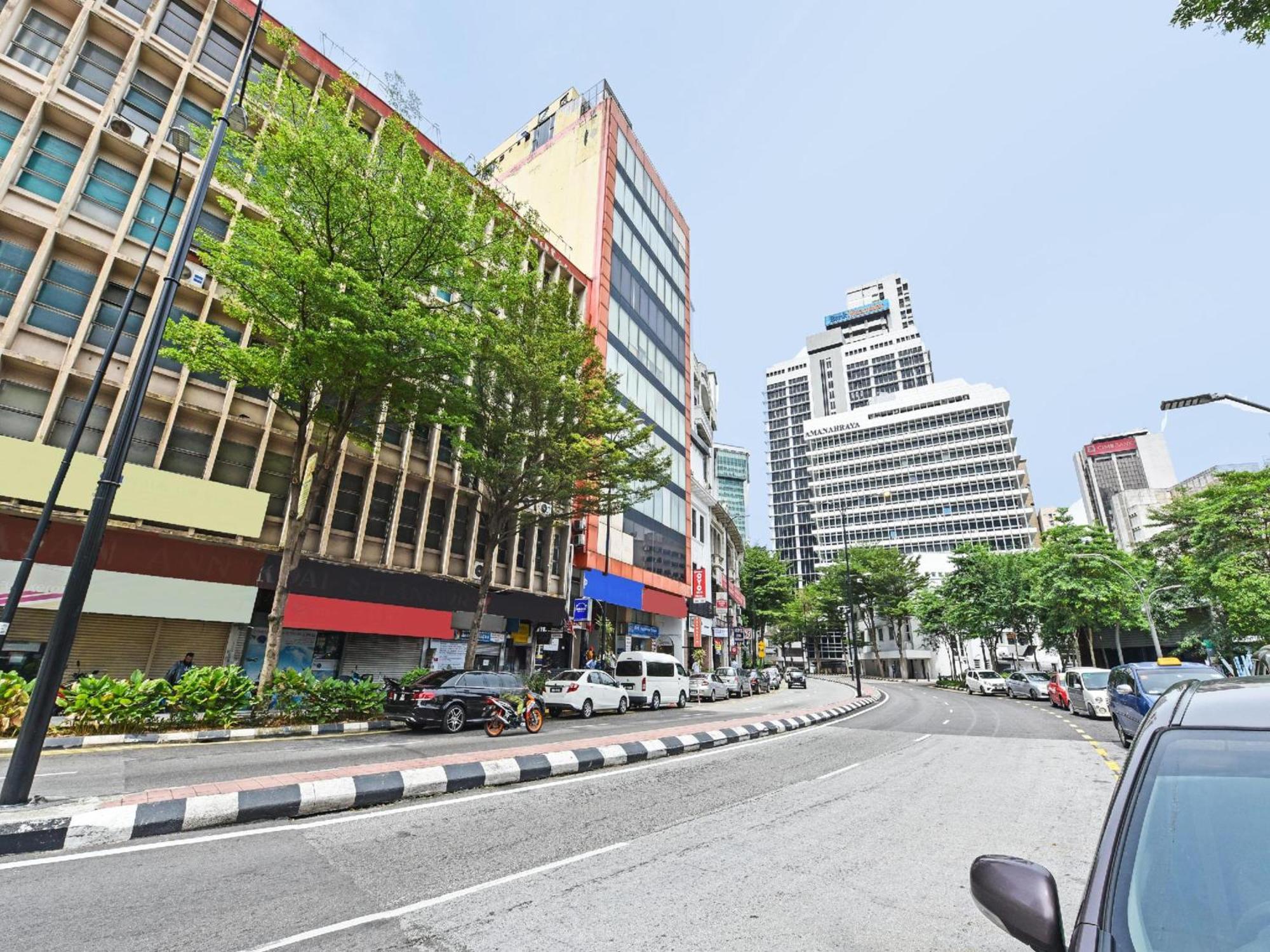 Super Oyo 90572 J Hotel Masjid India กัวลาลัมเปอร์ ภายนอก รูปภาพ