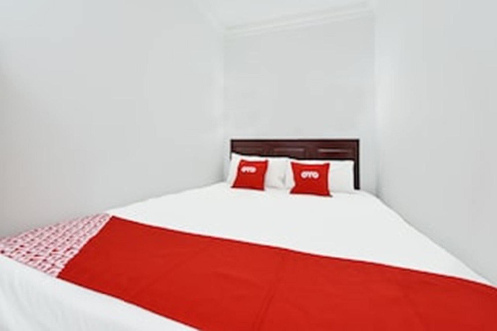 Super Oyo 90572 J Hotel Masjid India กัวลาลัมเปอร์ ภายนอก รูปภาพ