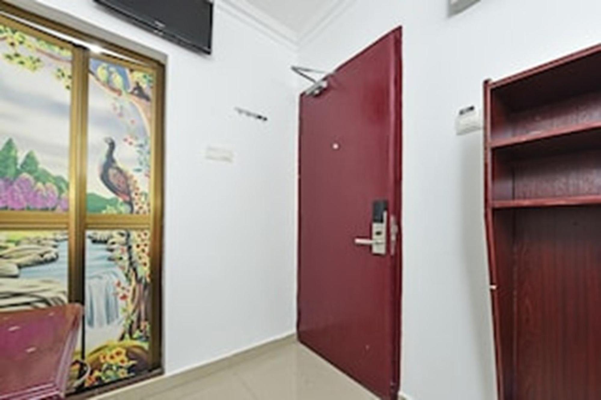 Super Oyo 90572 J Hotel Masjid India กัวลาลัมเปอร์ ภายนอก รูปภาพ